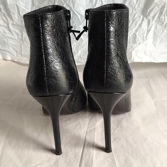 STUART WEITZMAN BLACK LEATHER BOOTIS SZ-7.5 - Picture 3 of 8
